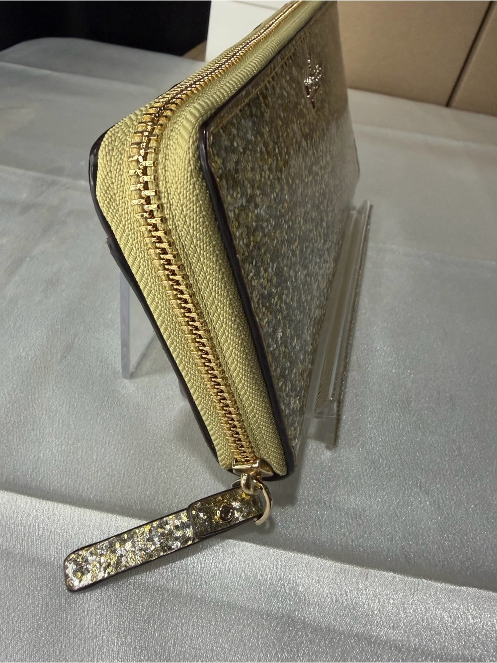 Kate Spade gold glitter clear coat long wallet brand new with story line - Picture 3 of 9